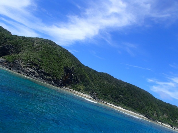 青い空と海