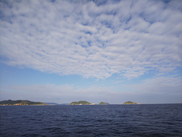 海と島